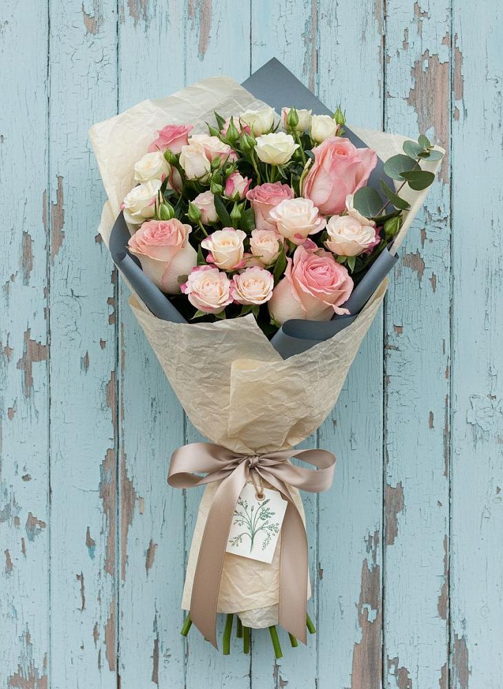 Букет цветов из: Розы в Бугры Ленинградская область