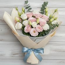 Букет цветов из:  Лизиантусы в Бугры Ленинградская область