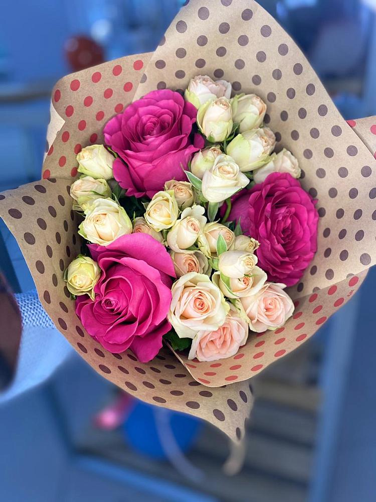 Букет цветов из: Розы в Бугры Ленинградская область