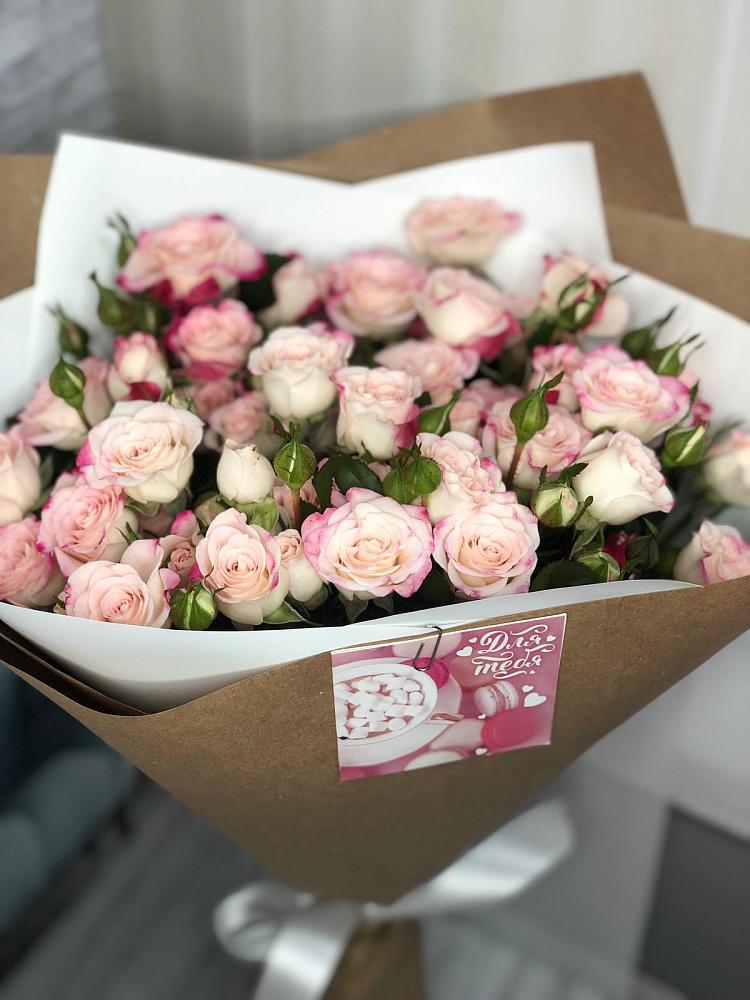 Букет цветов из: Розы в Бугры Ленинградская область