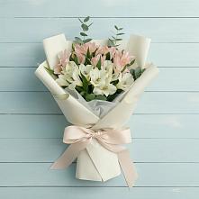 Букет цветов из:  Альстромерии в Бугры Ленинградская область