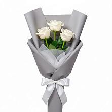 Букет 3 белые розы в Бугры Ленинградская область