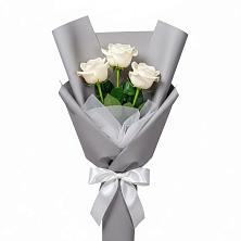 Букет 3 белые розы в Бугры Ленинградская область