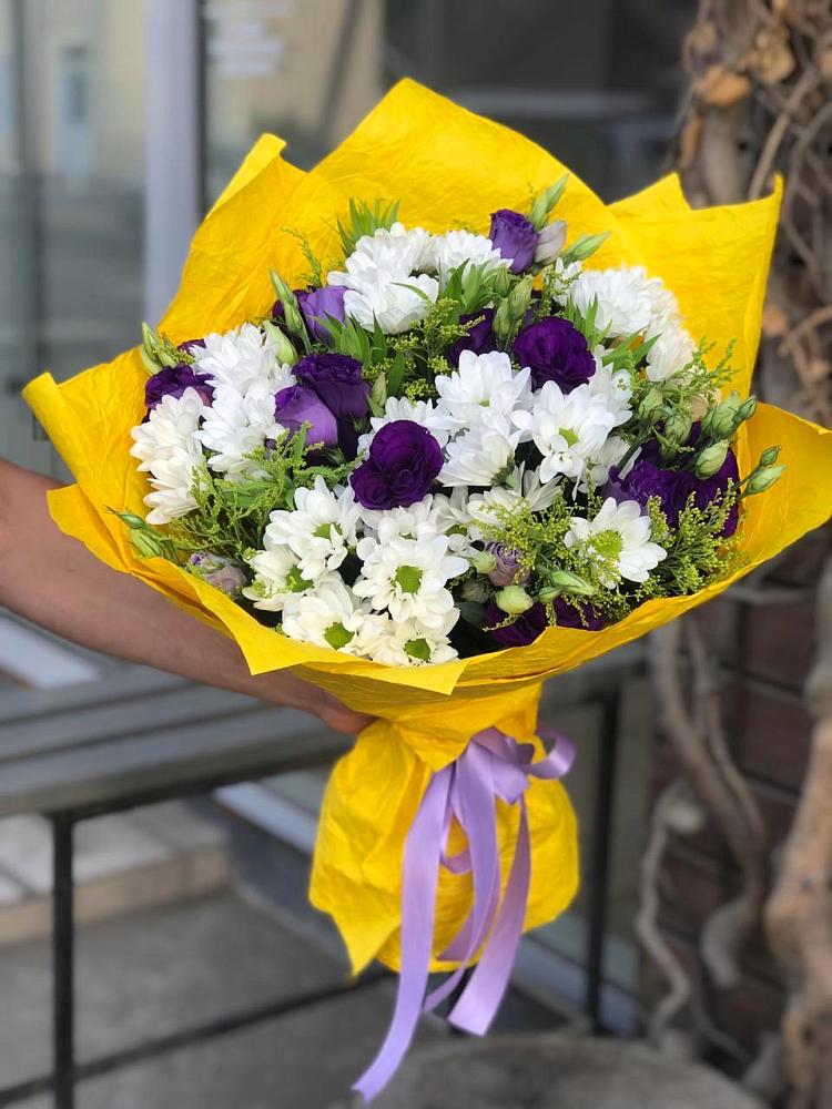 Букет цветов из: Ирисы, Хризантемы и Ромашки в Бугры Ленинградская область