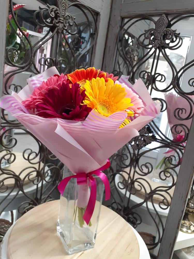 Букет цветов из: Герберы в Бугры Ленинградская область