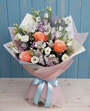 Букет цветов из:  Лизиантусы, Розы, Альстромерии и Гипсофила в Бугры Ленинградская область