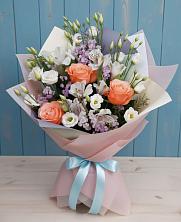 Букет цветов из:  Лизиантусы, Розы, Альстромерии и Гипсофила в Бугры Ленинградская область