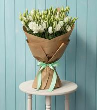 Букет цветов из:  Лизиантусы в Бугры Ленинградская область