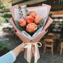 Букет цветов из:  Розы в Бугры Ленинградская область