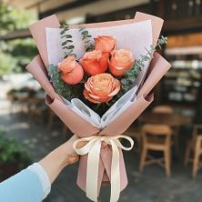 Букет цветов из:  Розы в Бугры Ленинградская область