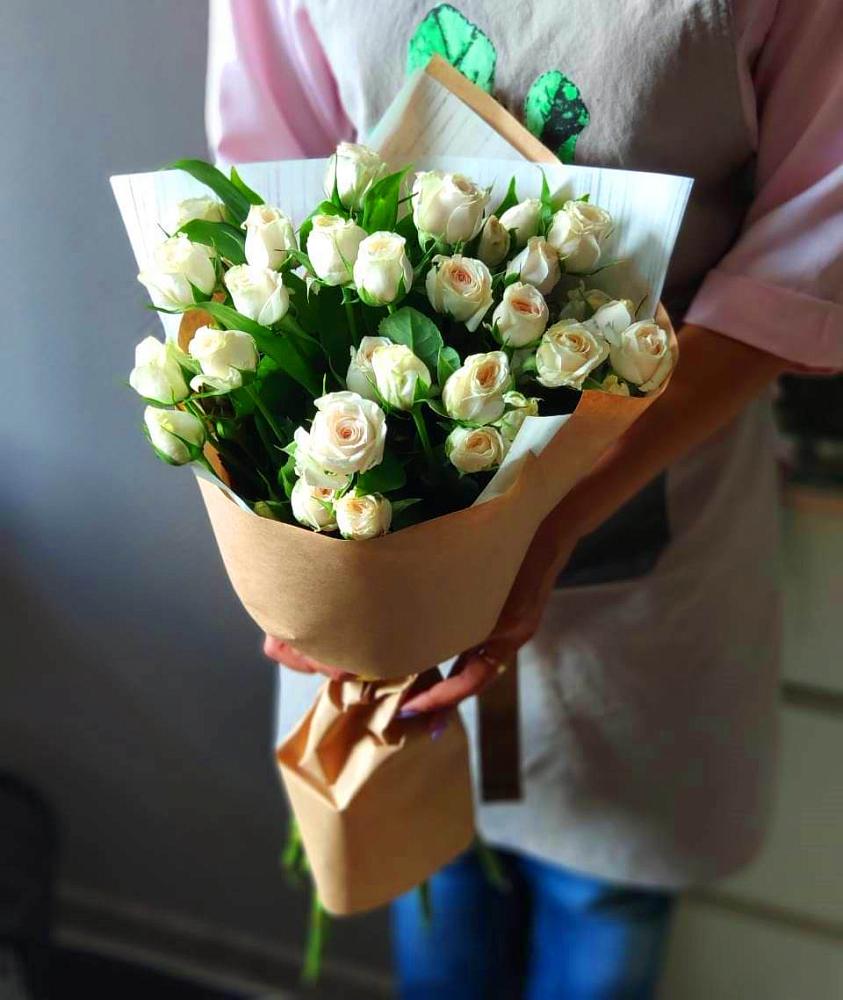 Букет цветов из: Розы в Бугры Ленинградская область
