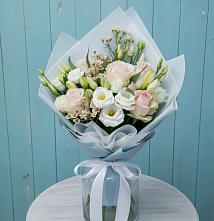 Букет цветов из:  Розы и Лизиантусы в Бугры Ленинградская область