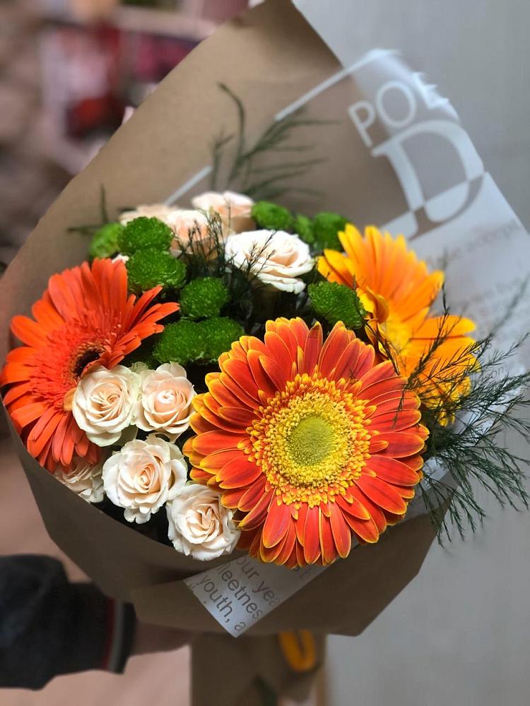 Букет цветов из: Герберы, Хризантемы и Розы в Бугры Ленинградская область