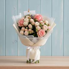 Букет цветов из:  Розы в Бугры Ленинградская область