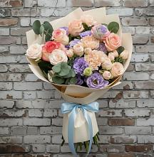 Букет цветов из:  Розы, Лизиантусы и Гвоздики в Бугры Ленинградская область