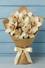 Букет цветов из:  Орхидеи и Розы в Бугры Ленинградская область