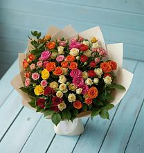 Букет Микс из разноцветных кустовых роз в Бугры Ленинградская область